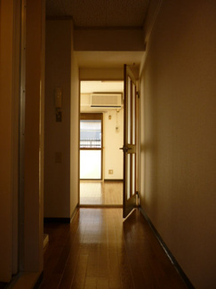 【玄関】 | ルーブルハイツ | ルーブルハイツ　同間取り別部屋です。