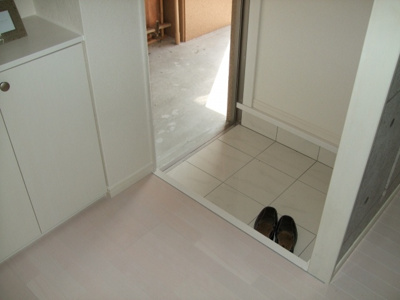 【玄関】 | シャインパレス１ | ※写真は別部屋です。現況を優先とします。