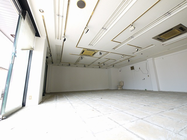 いまかビルの内装