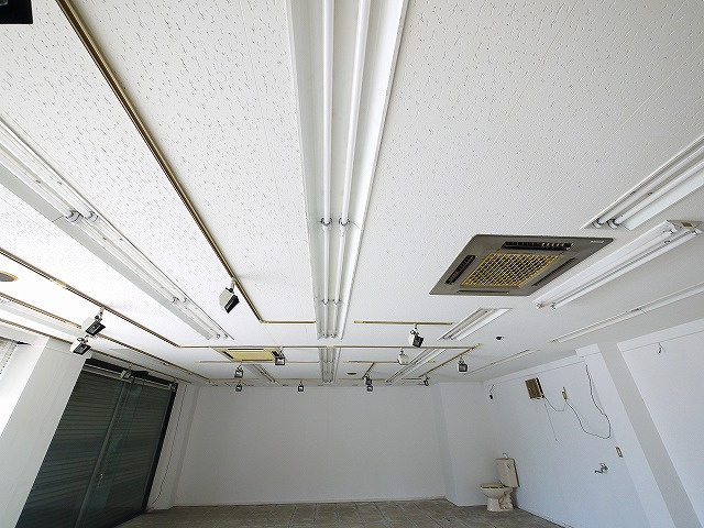 いまかビルの内装