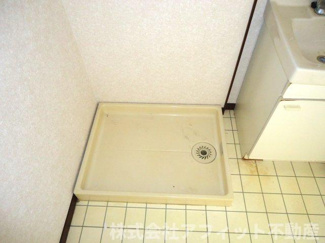 【設備】 | ファミール泉　Ａ | 室内洗濯機置場