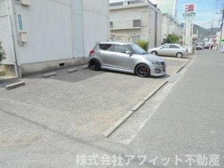 【駐車場】 | ファミール泉　Ａ