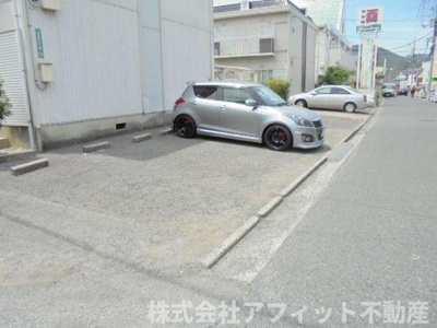 【駐車場】 | ファミール泉　Ａ