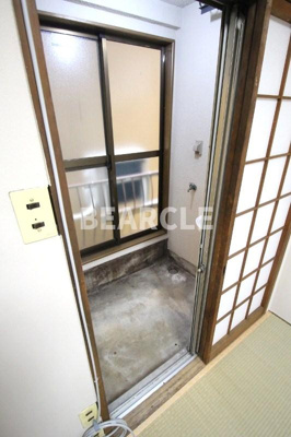 【バルコニー】 | すみれマンション | お洗濯にも便利なバルコニー付き