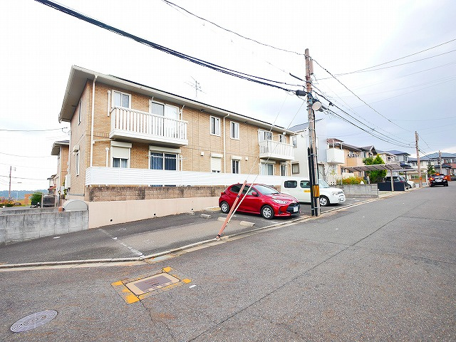 リビングタウンくにみ　Ａ棟の駐車場