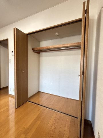 プラザ本町イーストの収納