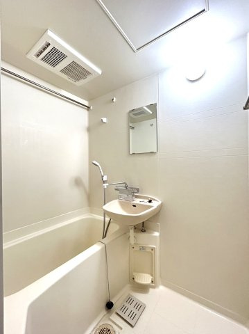 プラザ本町イーストの浴室