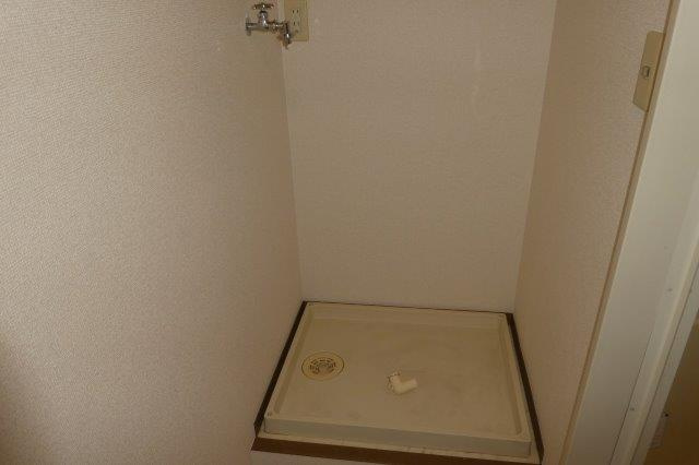 コニファーガーデン１のその他|洗濯機置き場