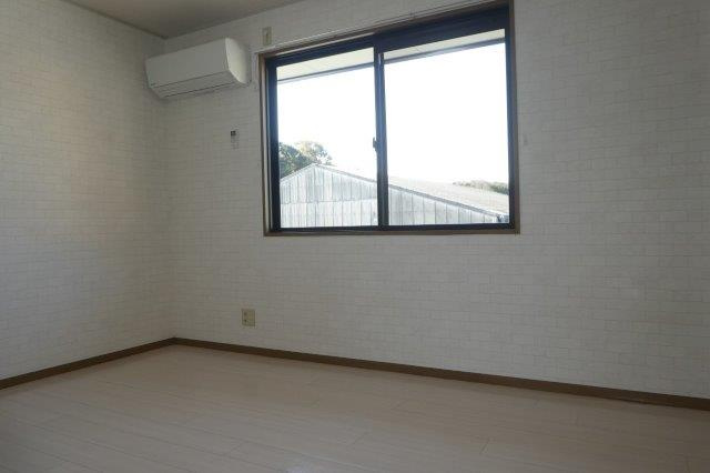 コニファーガーデン１の寝室|洋室