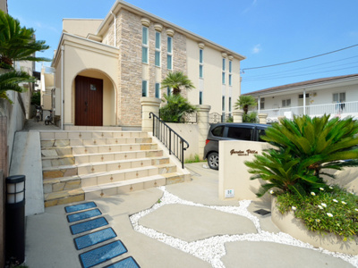 【外観】 | ガーデンヴィラ