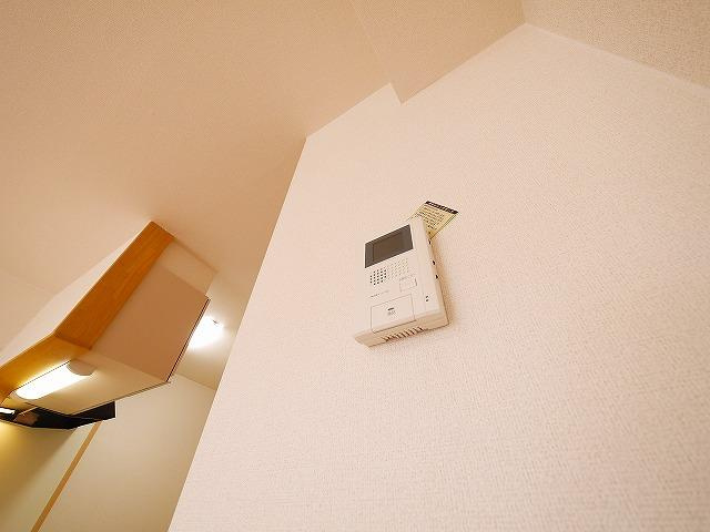 ジェルメ中山Ａのセキュリティ|モニター付きインターホンで防犯面も安心です