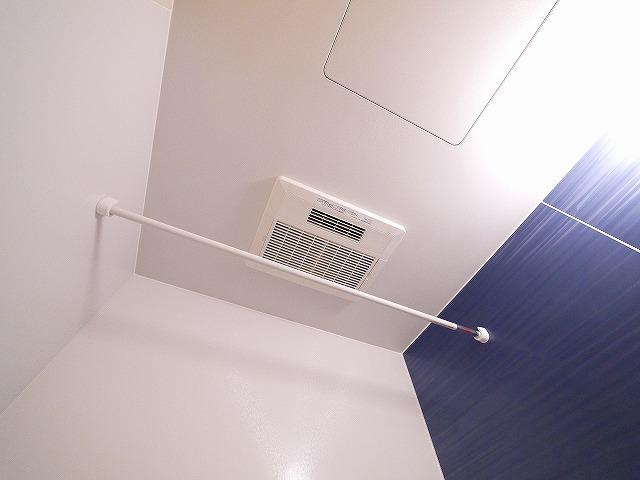 ジェルメ中山Ａの設備|浴室乾燥付き