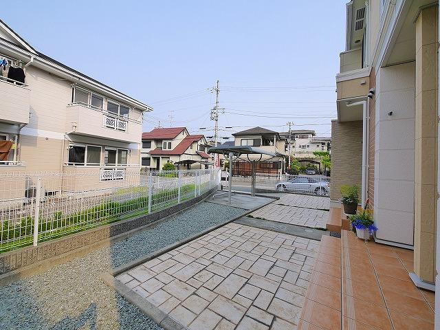 ジェルメ中山Ａのエントランス|毎日通るエントランスはこのようになっています