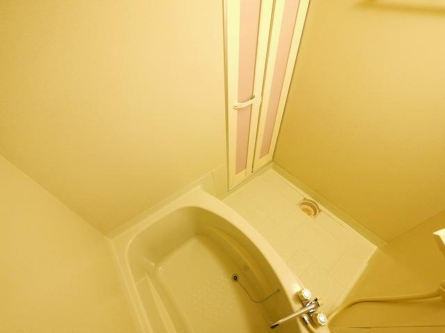 エントピア梅美　B棟の浴室