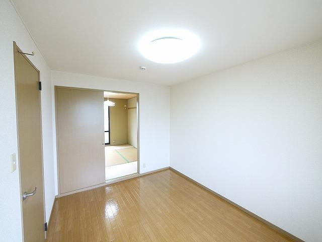 エントピア梅美　B棟の寝室