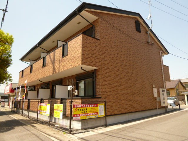 シャンロジュマンⅡの外観