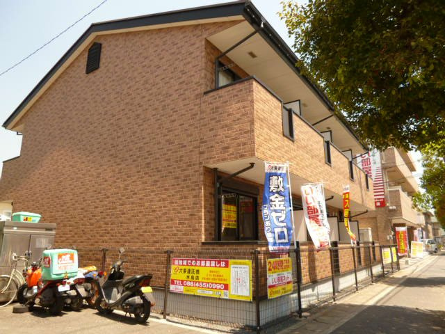 シャンロジュマンⅡの外観