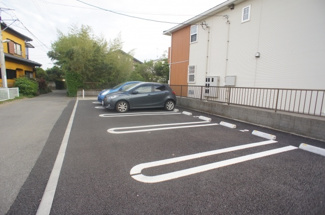 【駐車場】