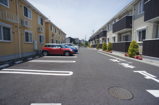 【駐車場】