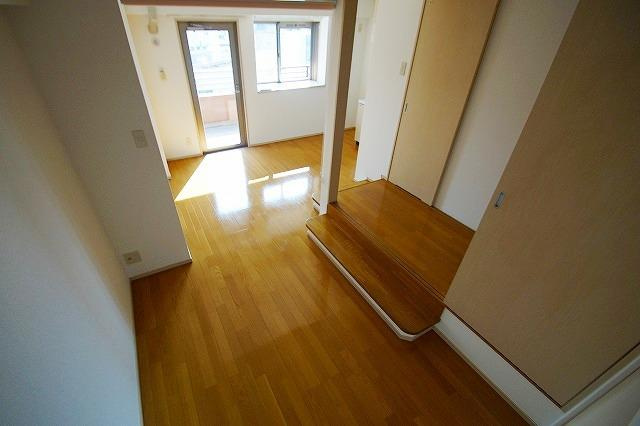 セイスピノスの洋室|写真は別号室タイプです