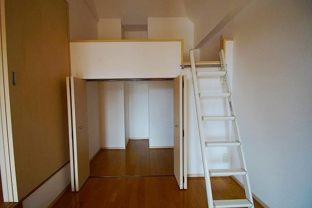 セイスピノスの収納|写真は別号室タイプです