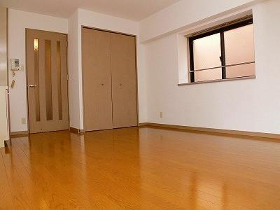 クレベール博多の居間・リビング|クレベール博多（1LDK）　リビング