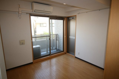 【居間・リビング】 | ウィスティリアコート神戸Ⅱ