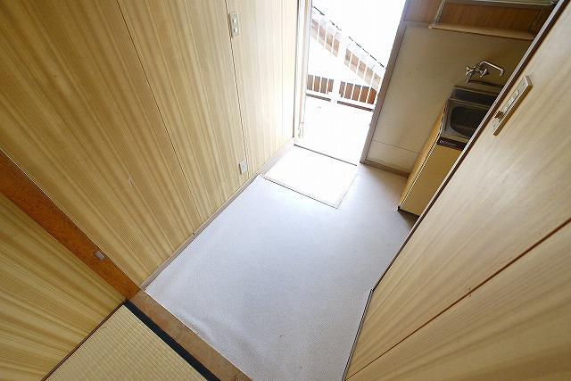 城戸ハイツ西棟の玄関|毎日通る玄関はこちらです