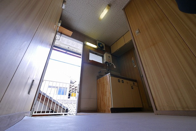 城戸ハイツ西棟のキッチン|お料理しやすいキッチンです