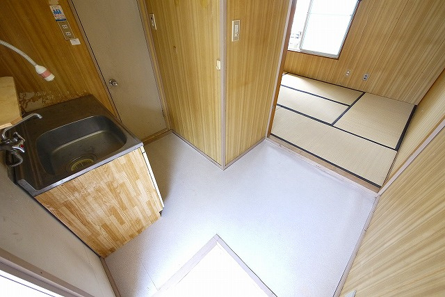 城戸ハイツ西棟の玄関|玄関です