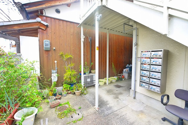 城戸ハイツ西棟のその他共用部分|お隣が家主様で安心。