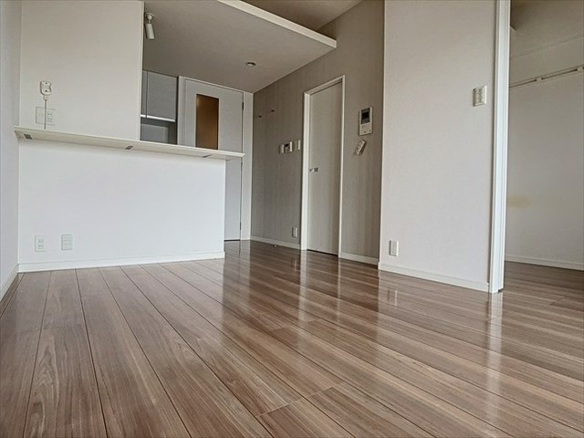 モントーレ　セントラルベイスタイルの居間・リビング|モントーレ　セントラルベイスタイル（1LDK）　リビング