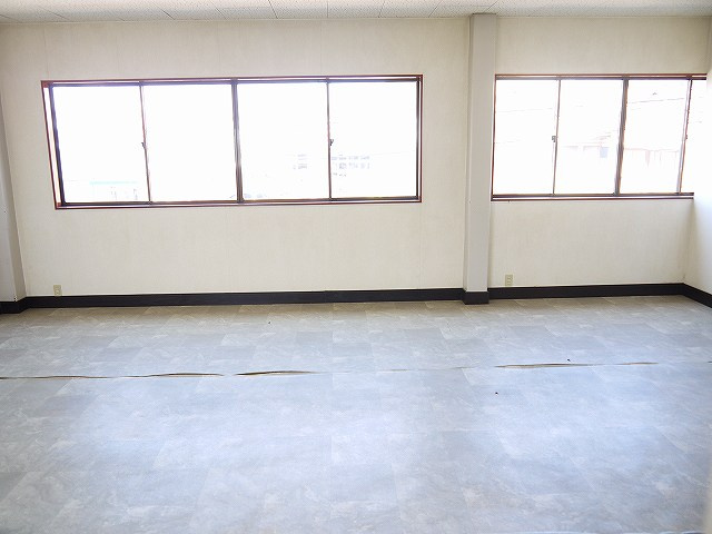 堀内店舗の内装