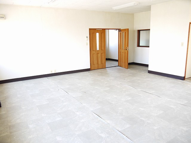 堀内店舗の内装