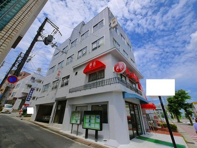 杉本ビル（学園北１丁目）の外観