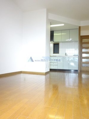  | グランビュー山手｜駅徒歩１分！！バルコニーから大阪平野が一望できます｜