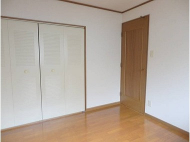 アーバンプラザ今里の洋室