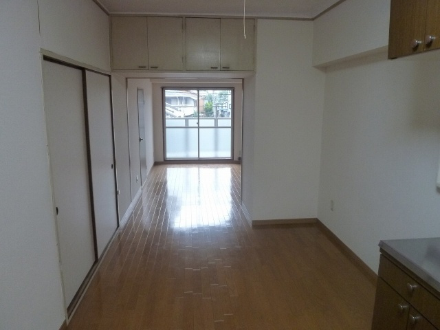 タウンハイツ加美の居間・リビング