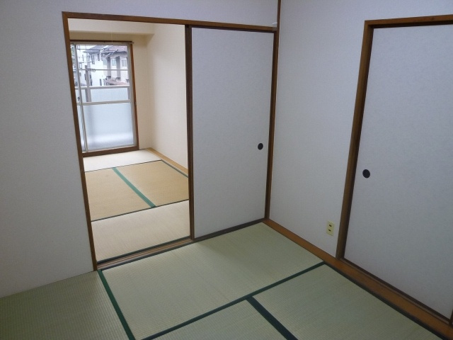 タウンハイツ加美の和室