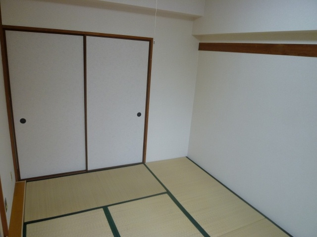 タウンハイツ加美の和室