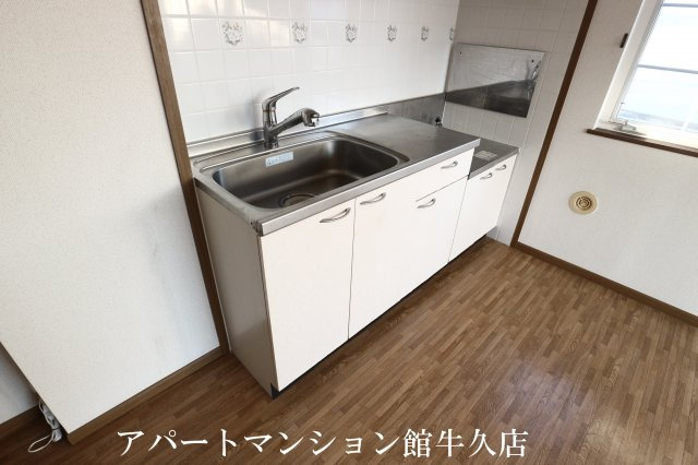 ソレアードホソヤAのキッチン