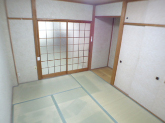 【寝室】