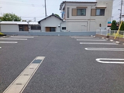 【駐車場】 | アン　ソレイエＢ