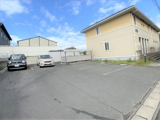 セジュールリモンの駐車場