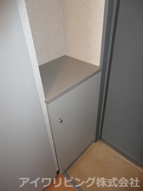 エントピア・タナカの玄関|【エントピア・タナカ】