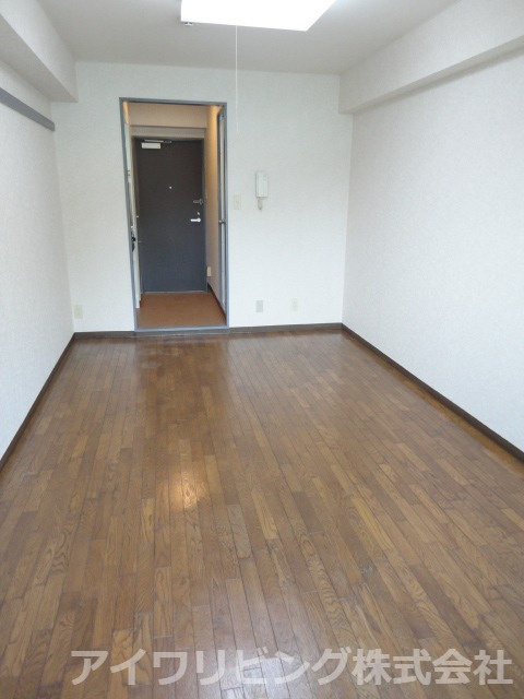 エントピア・タナカの洋室|【エントピア・タナカ】