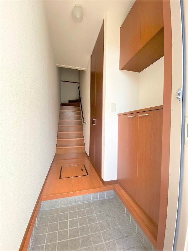 メルセリオの玄関