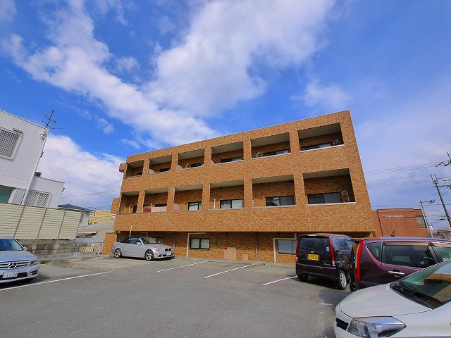 高の原ロイヤルメゾンの外観|建物外観を気になさる方へ、見た目の良い物件です