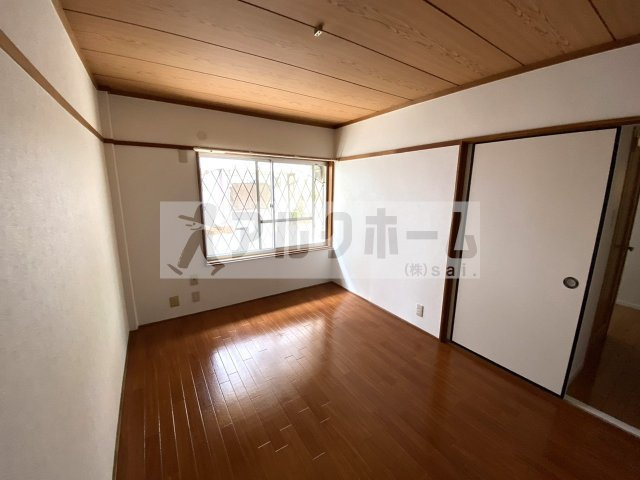 ウフルクア刑部3丁目のバルコニー