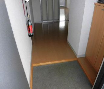 プラチディアの玄関